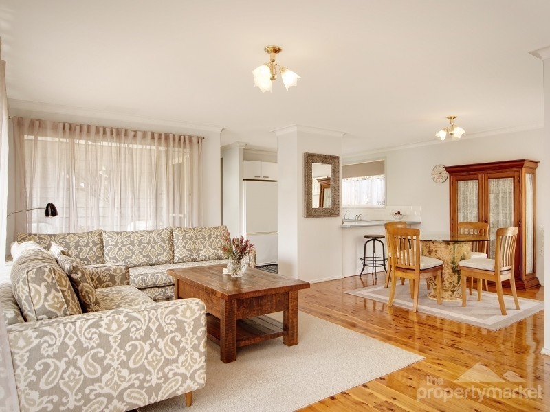 1/10 Jacaranda Avenue, Glenning Valley NSW 2261