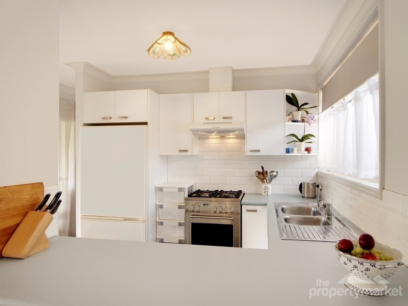 1/10 Jacaranda Avenue, Glenning Valley NSW 2261