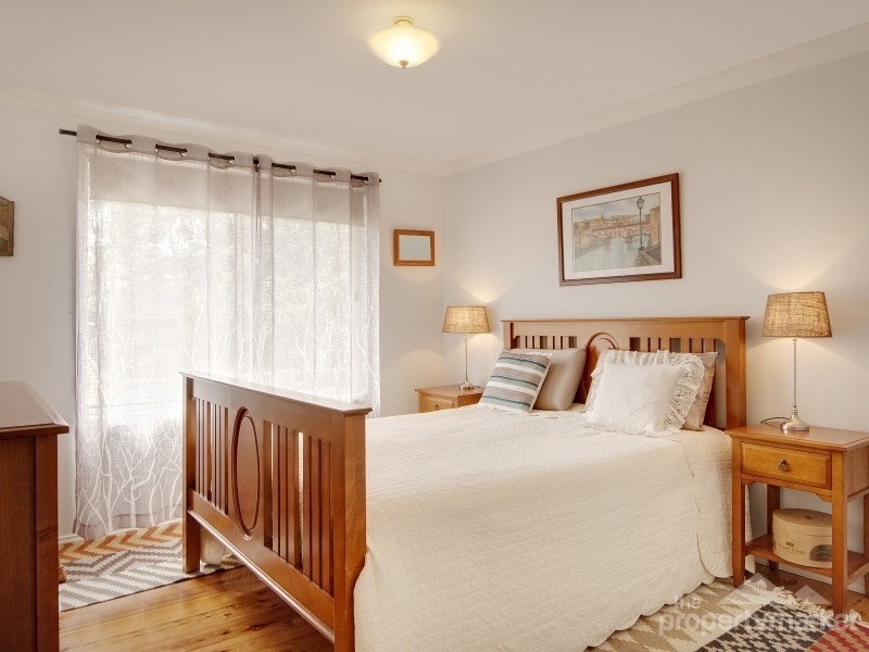 1/10 Jacaranda Avenue, Glenning Valley NSW 2261