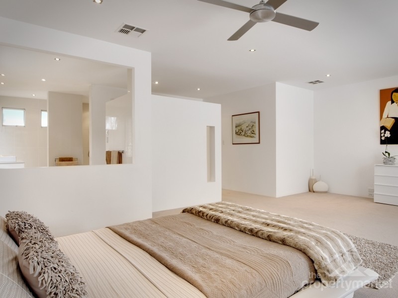 15 Mulwala Drive, Wyee Point NSW 2259