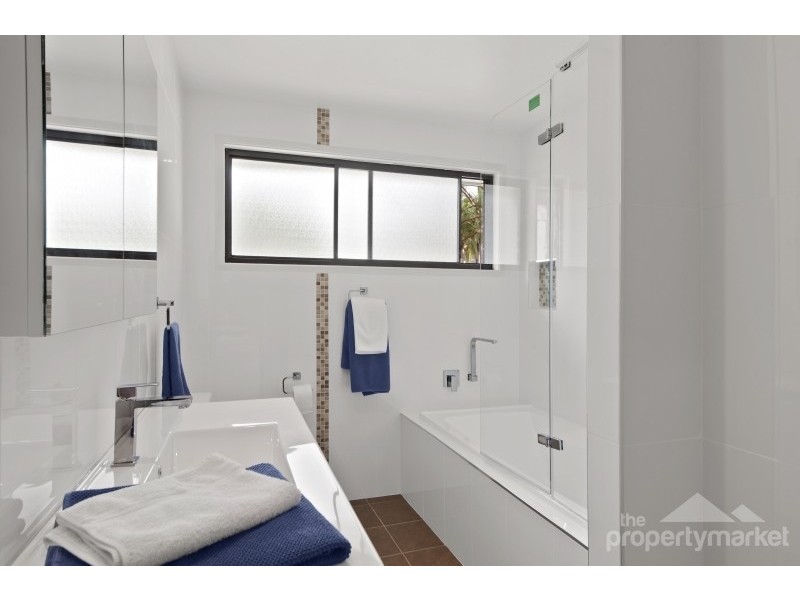 2/20 Kurraba Parade, Berkeley Vale NSW 2261