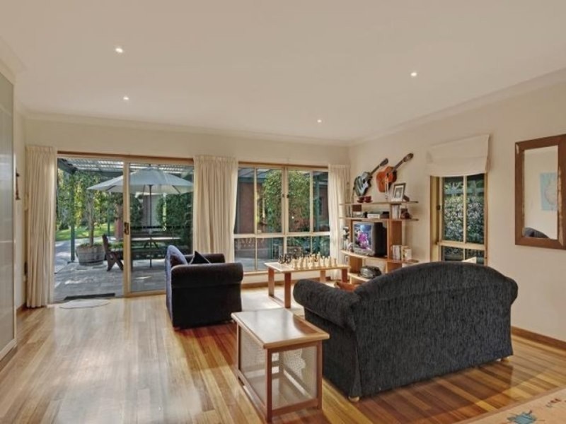 5 Okanagan Close, Wamberal NSW 2260