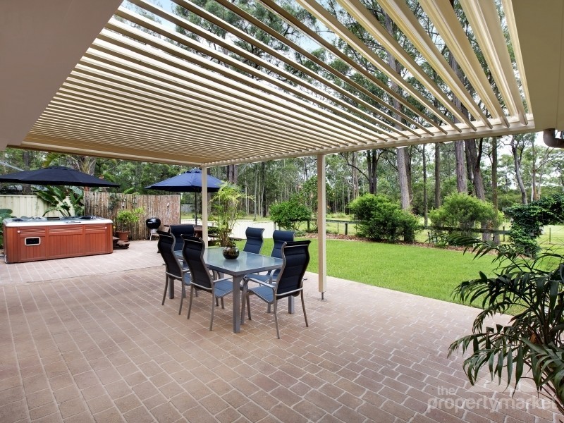 18 Holloway Drive, Jilliby NSW 2259