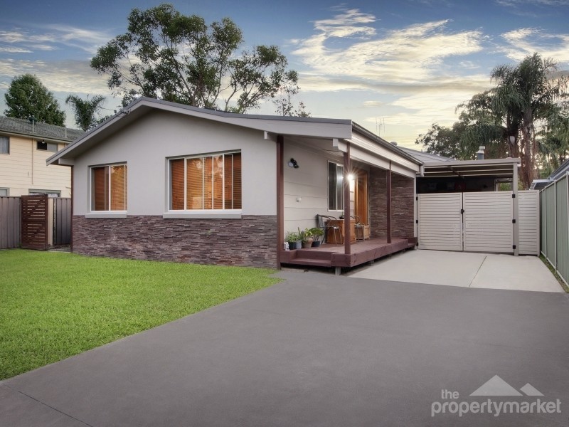 2 Waroon Avenue, Berkeley Vale NSW 2261