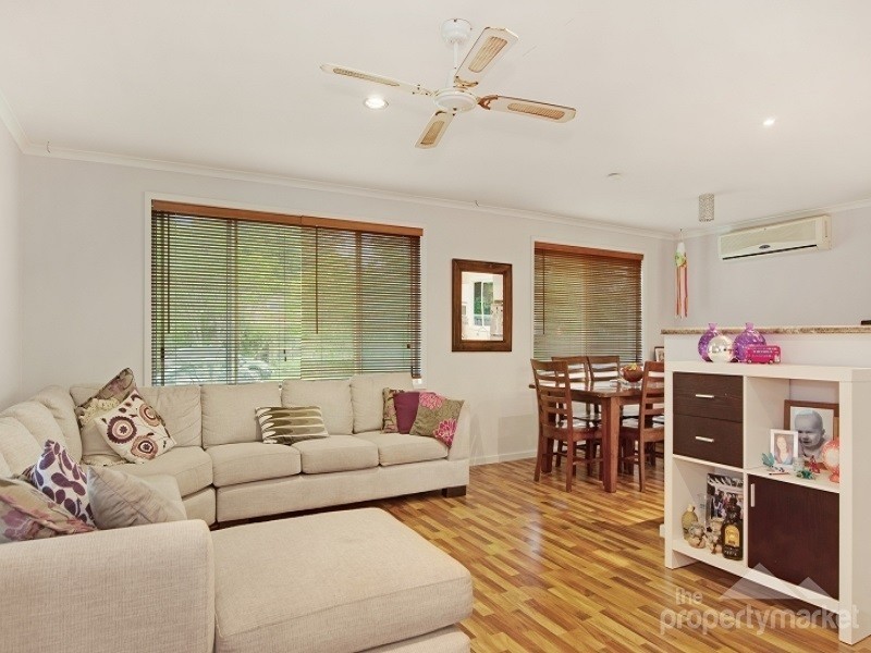 2 Waroon Avenue, Berkeley Vale NSW 2261