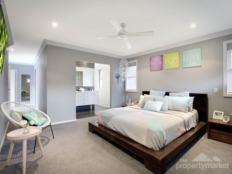 2 Windward Crescent, Gwandalan NSW 2259
