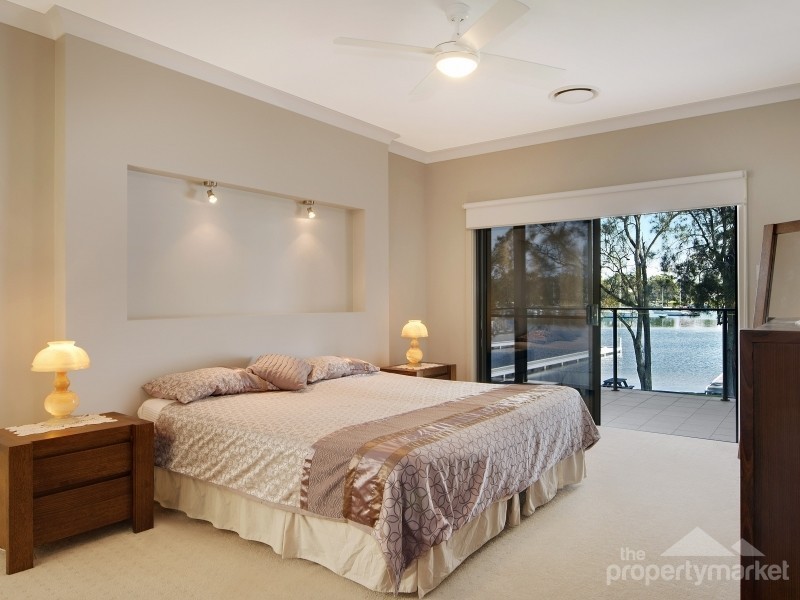 30 Gordon Avenue, Summerland Point NSW 2259