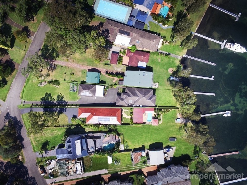 30 Gordon Avenue, Summerland Point NSW 2259 The Property Market Sold