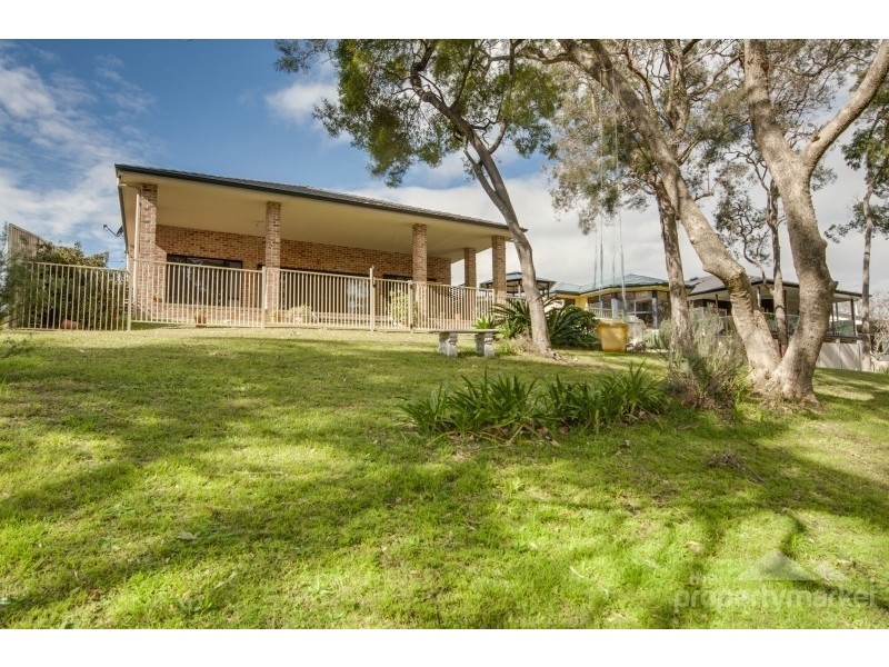 74 Teragalin Drive, Chain Valley Bay NSW 2259