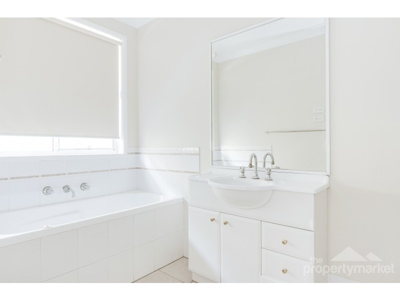 4 Bangalay Close, Blue Haven NSW 2262