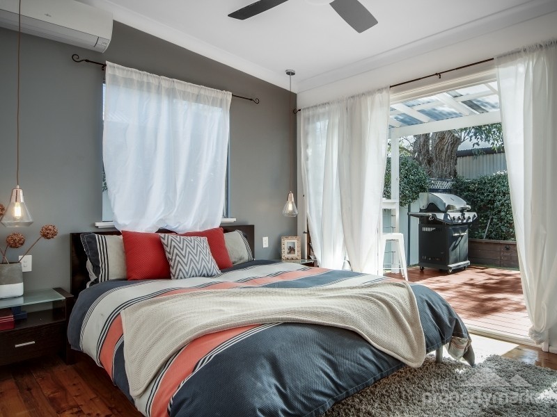 23 Tumbi Creek Road, Berkeley Vale NSW 2261