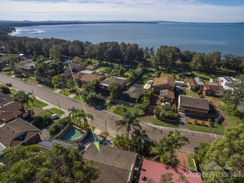 196 Lakedge Avenue, Berkeley Vale NSW 2261