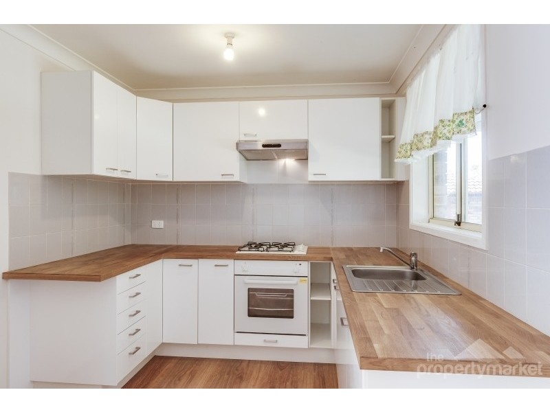 18 Debra Anne Drive, Bateau Bay NSW 2261