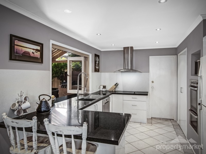 11 Bilgola Place, Glenning Valley NSW 2261