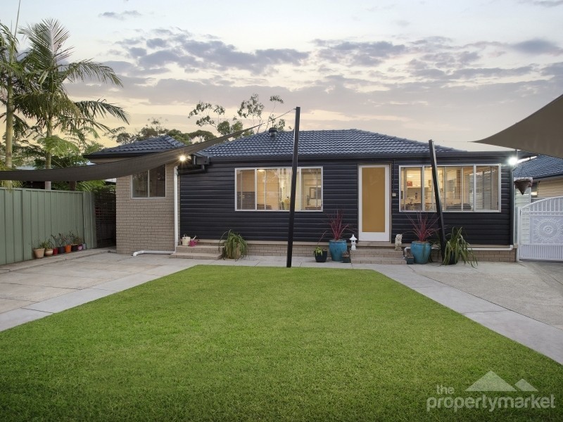 39 Laguna Parade, Berkeley Vale NSW 2261