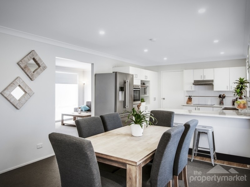 4 Kingsford Smith Drive, Berkeley Vale NSW 2261