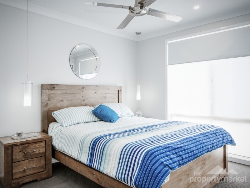 4 Kingsford Smith Drive, Berkeley Vale NSW 2261