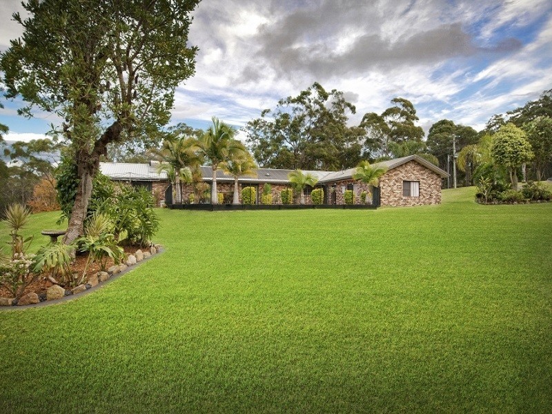 13 Larapinta Drive, Wyee Point NSW 2259