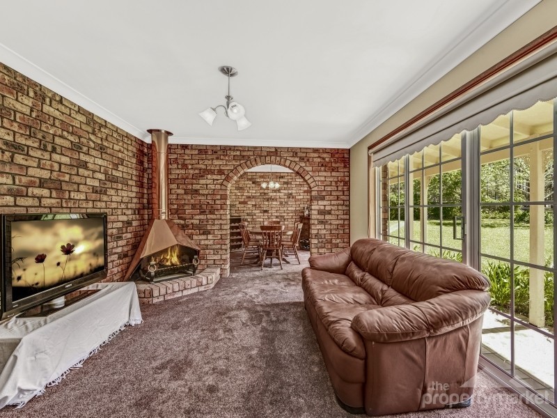 5 Song Bird Lane, Jilliby NSW 2259