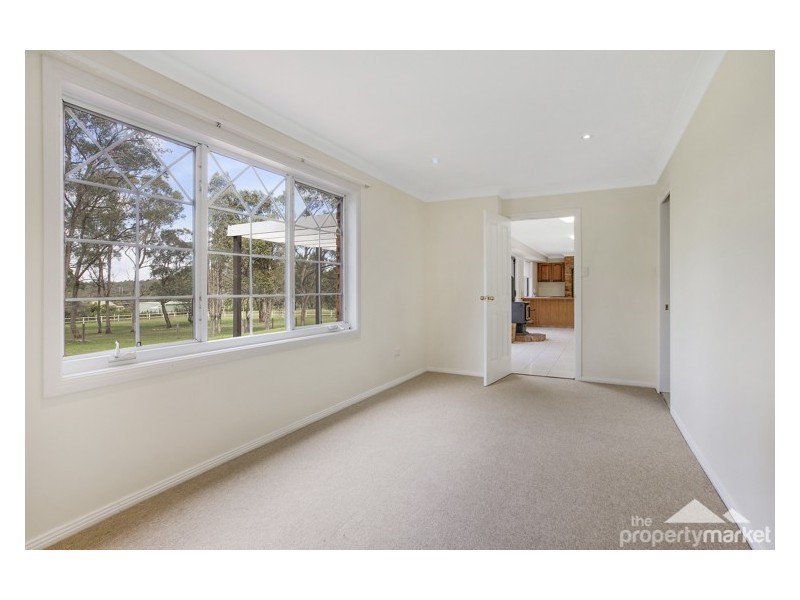 5 Burlington Avenue, Jilliby NSW 2259