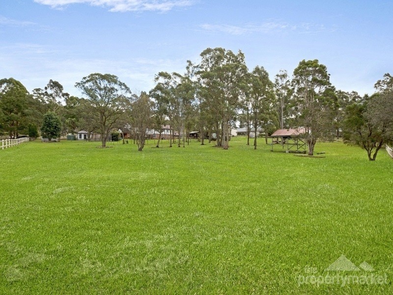 5 Burlington Avenue, Jilliby NSW 2259