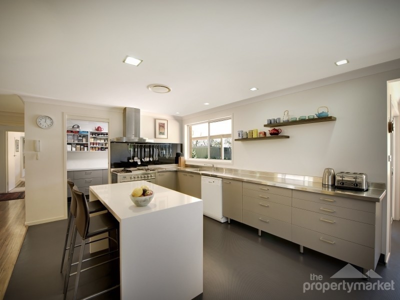 16 Golding Grove, Wyong NSW 2259