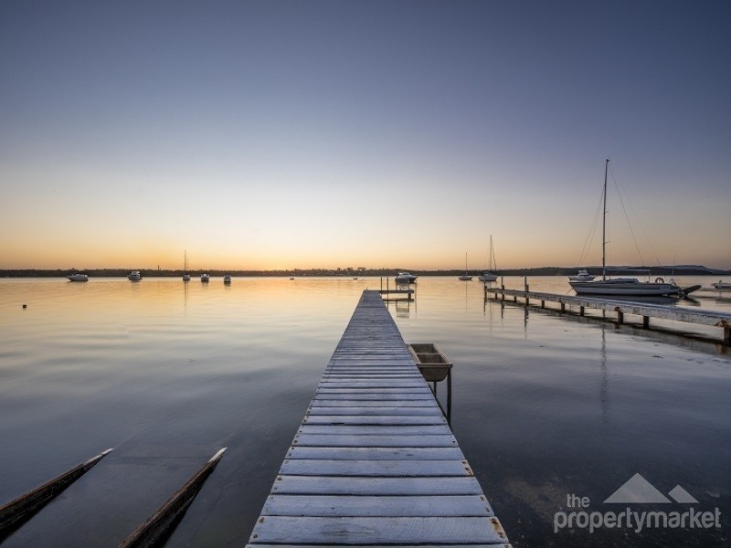 38 Marine Parade, Nords Wharf NSW 2281