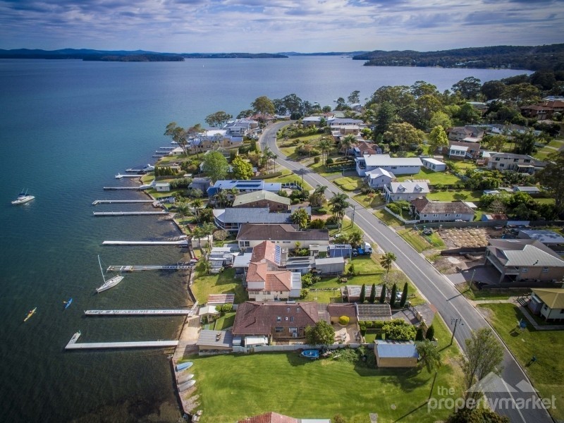 38 Marine Parade, Nords Wharf NSW 2281