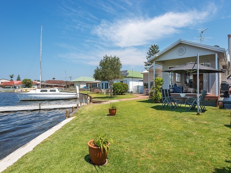 7 Village Bay Close, Marks Point NSW 2280