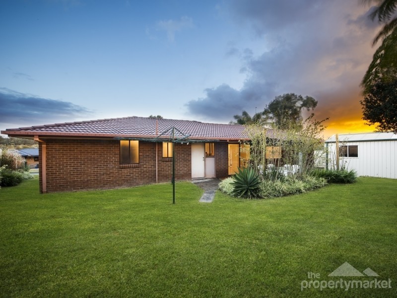 22 Lancaster Parade, Bateau Bay NSW 2261