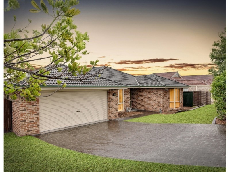 17 Barrington Drive, Woongarrah NSW 2259