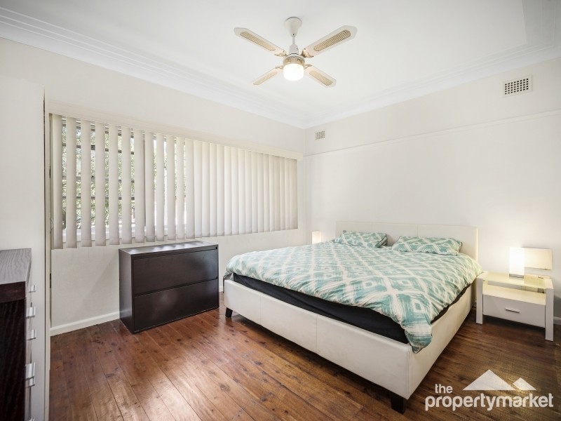 26 Lakedge Avenue, Berkeley Vale NSW 2261
