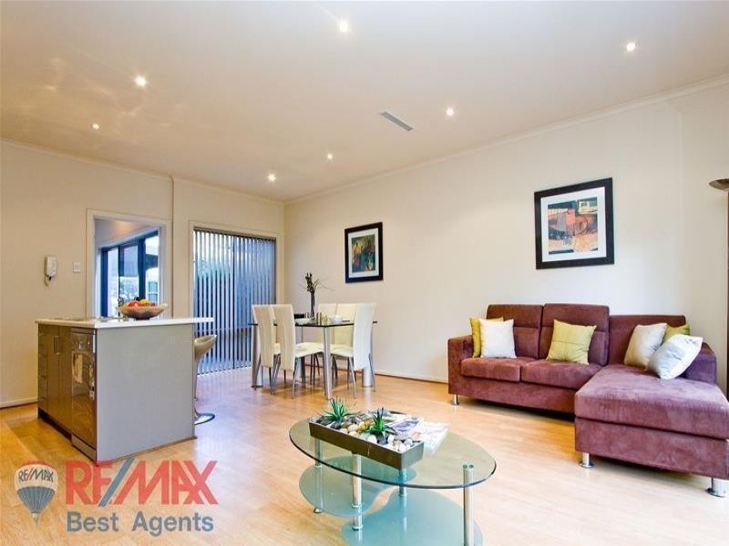 1/11-13 Prion Circuit, Mawson Lakes SA 5095