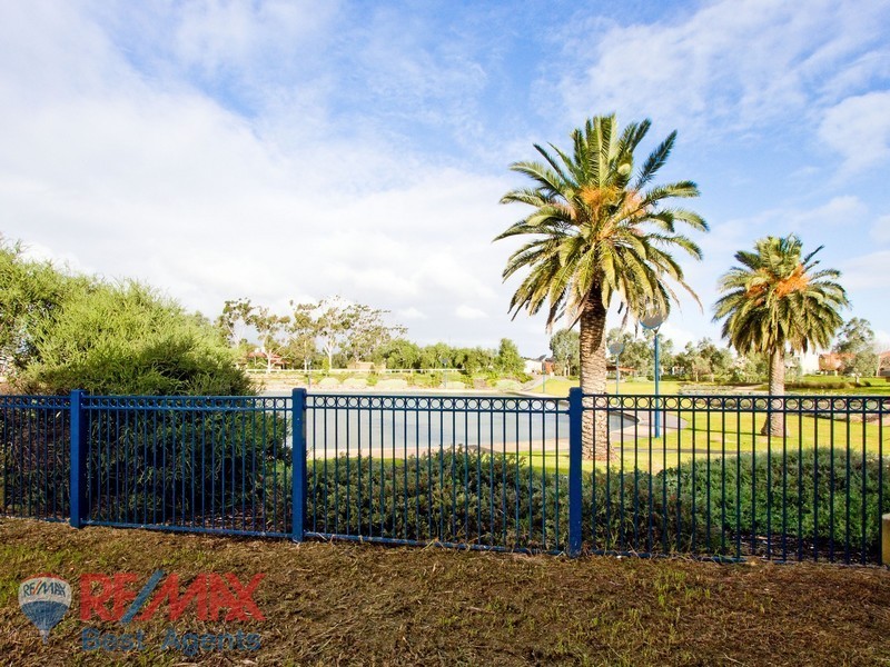 36a Lomond Circuit, Mawson Lakes SA 5095