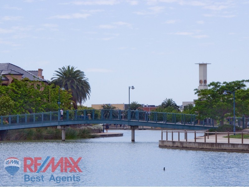 36a Lomond Circuit, Mawson Lakes SA 5095