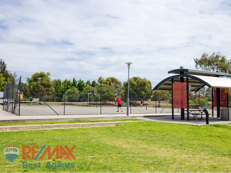 36a Lomond Circuit, Mawson Lakes SA 5095