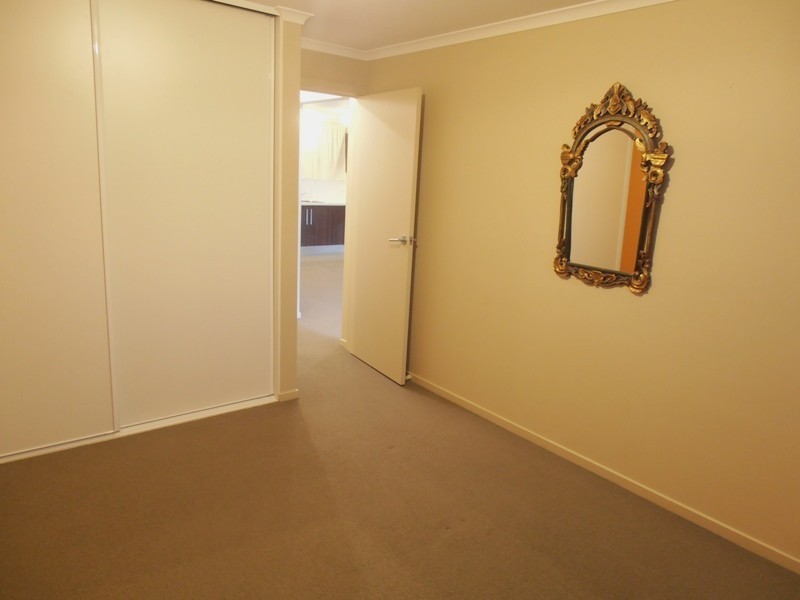 3/5 Goodall Parade, Mawson Lakes SA 5095