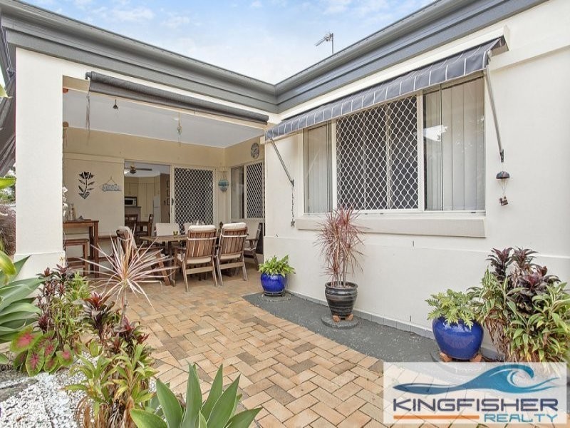 3 Maldives Way, Burleigh Waters QLD 4220