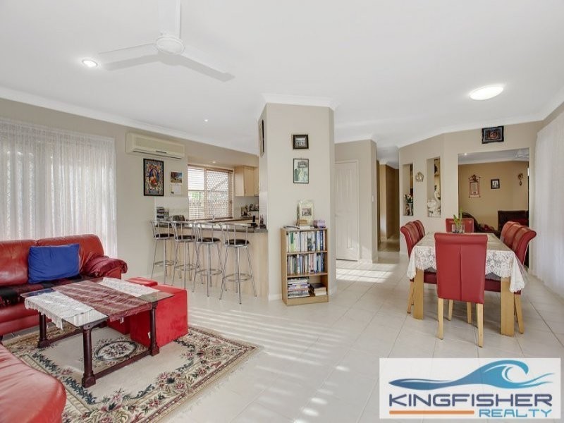 4 Nuthatch Street, Burleigh Waters QLD 4220