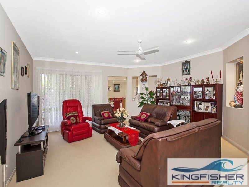4 Nuthatch Street, Burleigh Waters QLD 4220