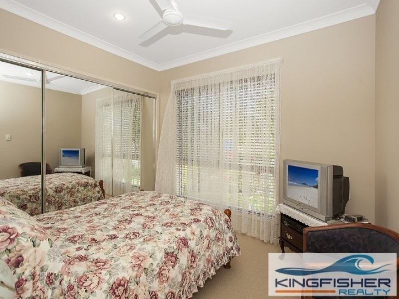 4 Nuthatch Street, Burleigh Waters QLD 4220