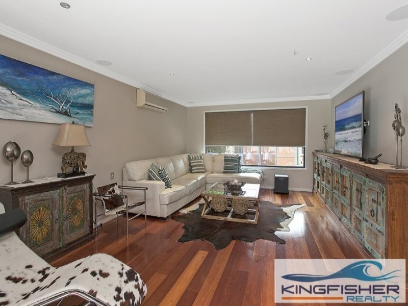 102 Jabiru Avenue, Burleigh Waters QLD 4220