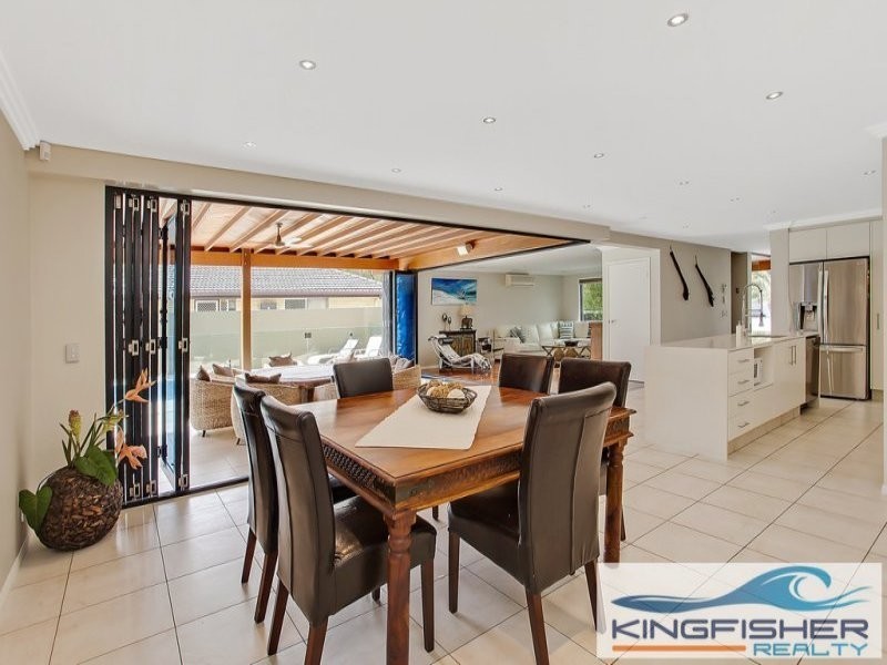 102 Jabiru Avenue, Burleigh Waters QLD 4220