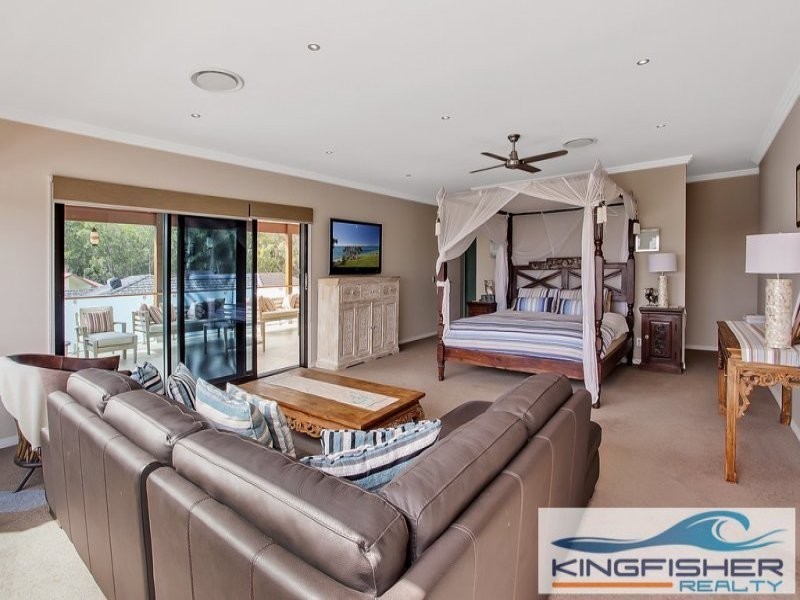 102 Jabiru Avenue, Burleigh Waters QLD 4220