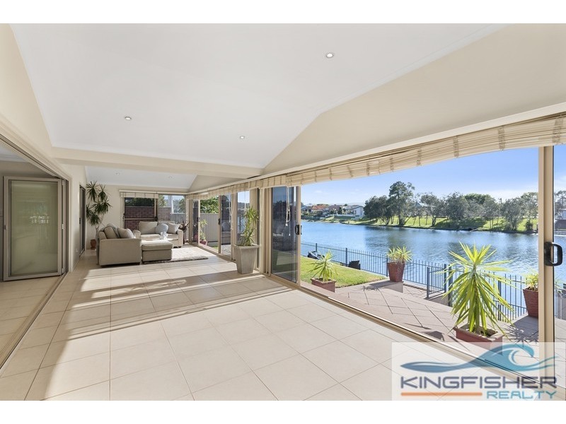 52 Jabiru Avenue, Burleigh Waters QLD 4220