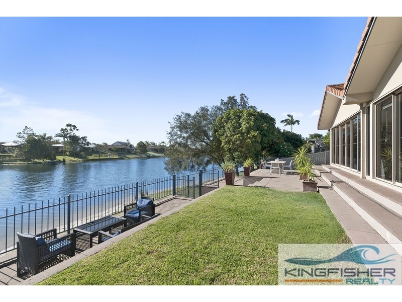 52 Jabiru Avenue, Burleigh Waters QLD 4220