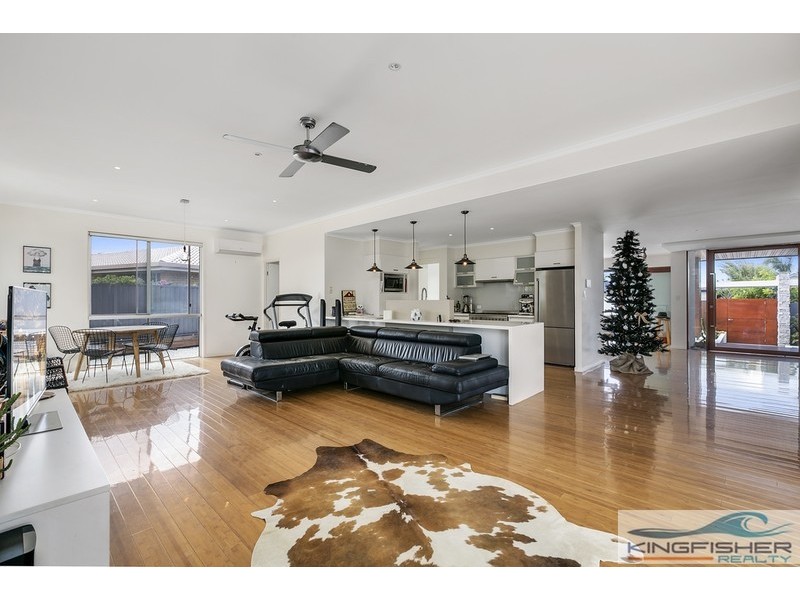 12 Sandpiper Drive, Burleigh Waters QLD 4220