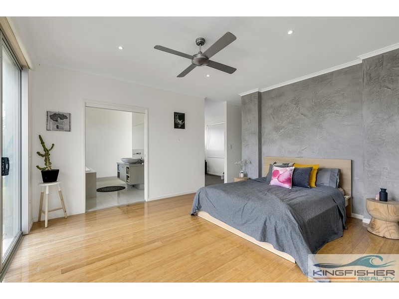 12 Sandpiper Drive, Burleigh Waters QLD 4220