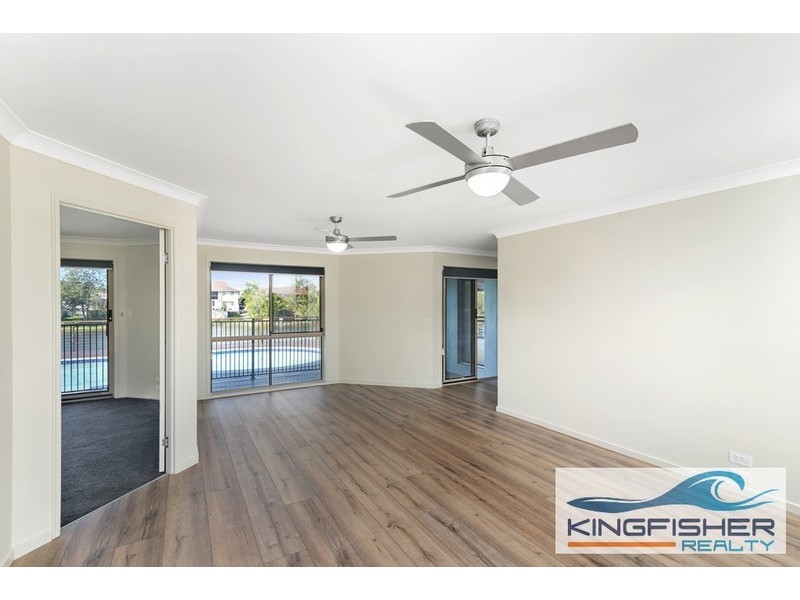 42 Dunlin Drive, Burleigh Waters QLD 4220