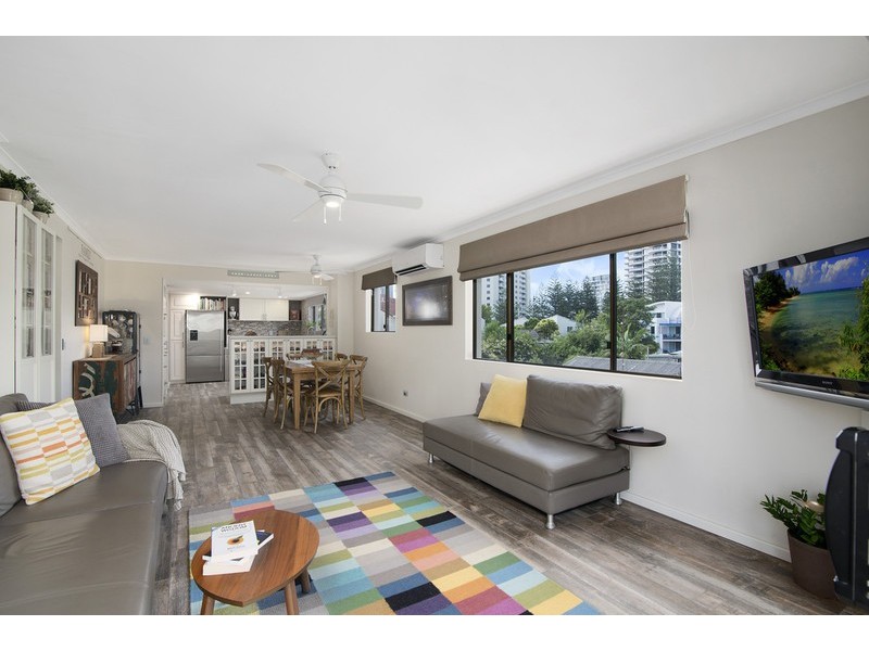 9/215 Surf Parade, Surfers Paradise QLD 4217